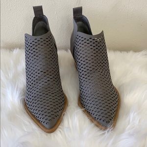 DV Dolce Vita Shoes